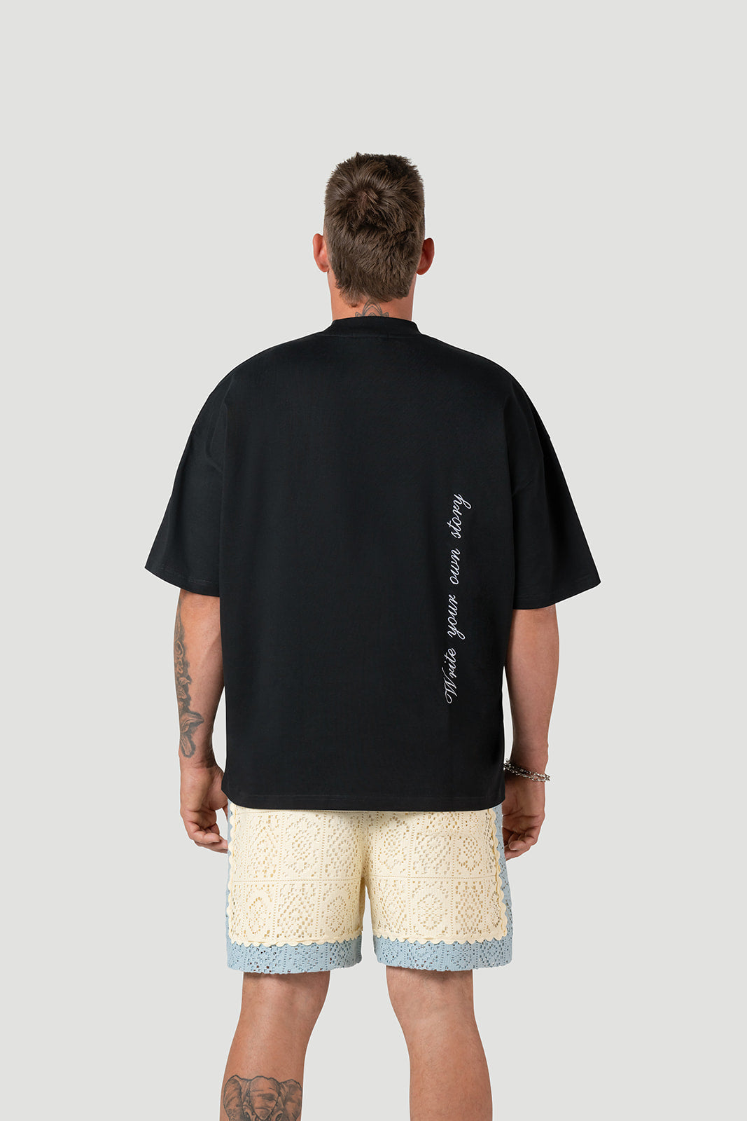 THE ESSENTIAL TEE // BLACK