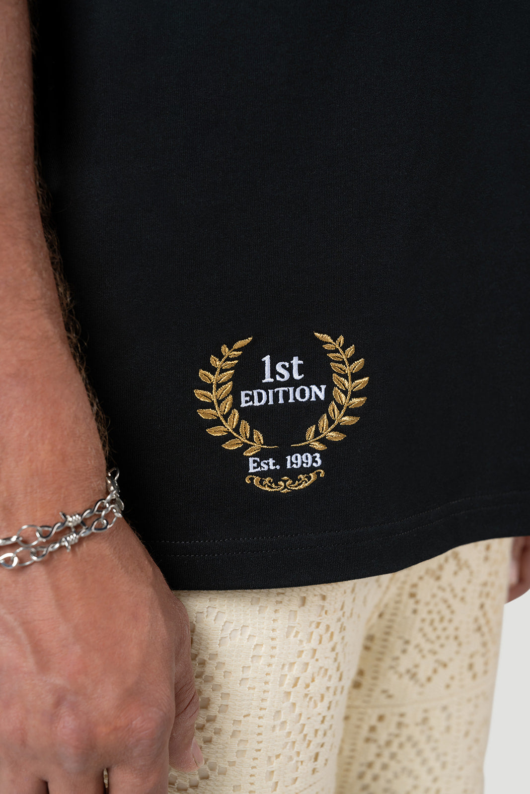 THE ESSENTIAL TEE // BLACK