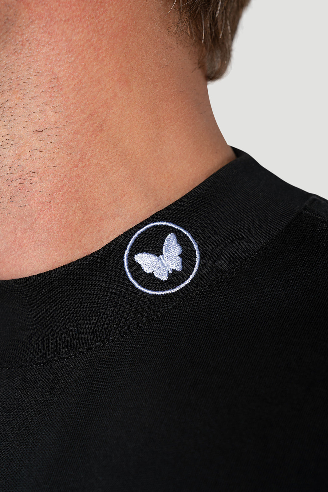 THE ESSENTIAL TEE // BLACK
